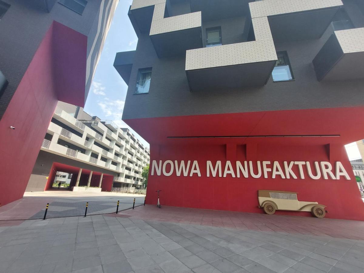 Komfort W Centrum Parking Wrocław Exterior foto